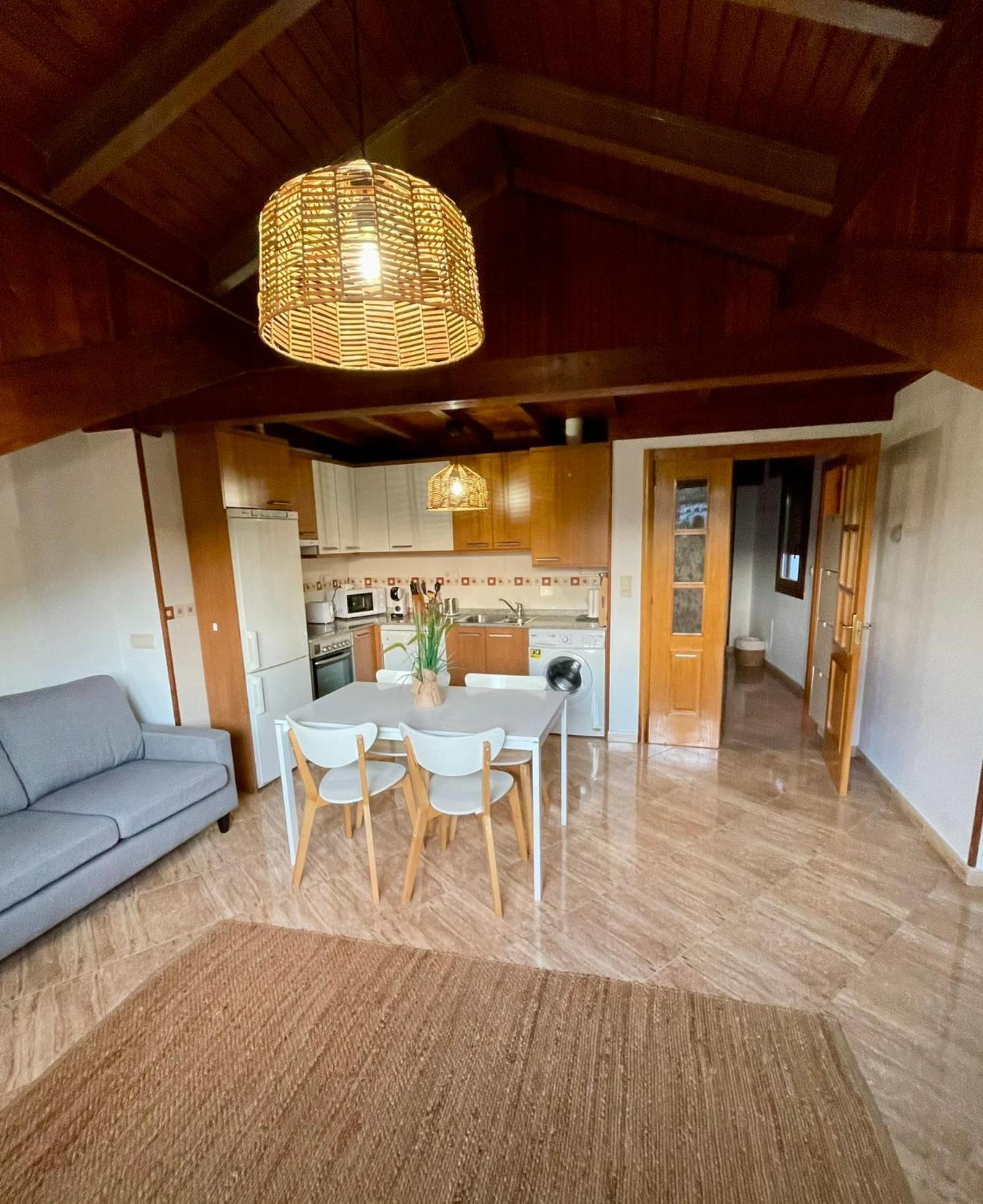 La Santina Y Su Balcon Apartment Aviles Ngoại thất bức ảnh